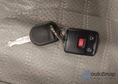 2004 Ford F-150 Stx/Xl/Xlt from USA, damaged, VIN 1FTRX14W24KB70197